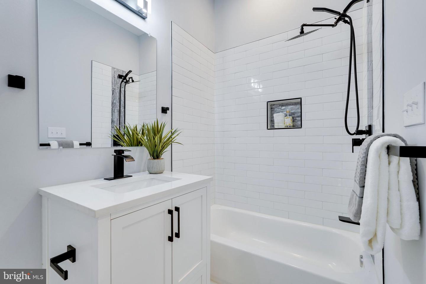 3932 ILLINOIS AVE NW #A, WASHINGTON, District Of Columbia 20011, 4 Bedrooms Bedrooms, ,3 BathroomsBathrooms,Residential,For sale,3932 ILLINOIS AVE NW #A,DCDC2189062 MLS # DCDC2189062
