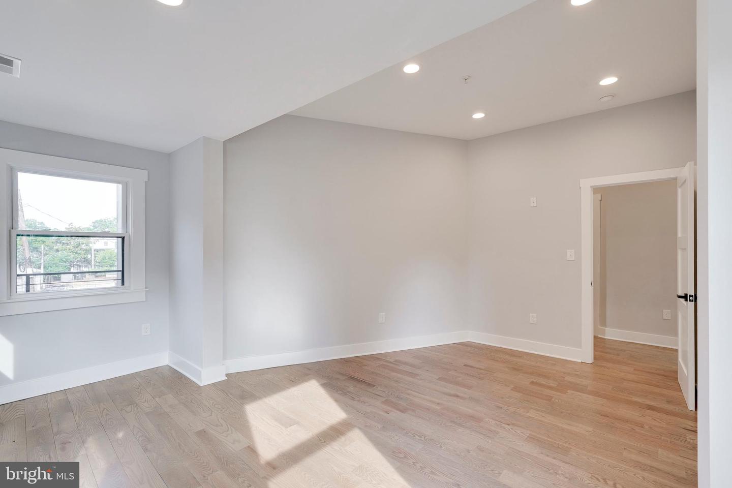 3932 ILLINOIS AVE NW #A, WASHINGTON, District Of Columbia 20011, 4 Bedrooms Bedrooms, ,3 BathroomsBathrooms,Residential,For sale,3932 ILLINOIS AVE NW #A,DCDC2189062 MLS # DCDC2189062