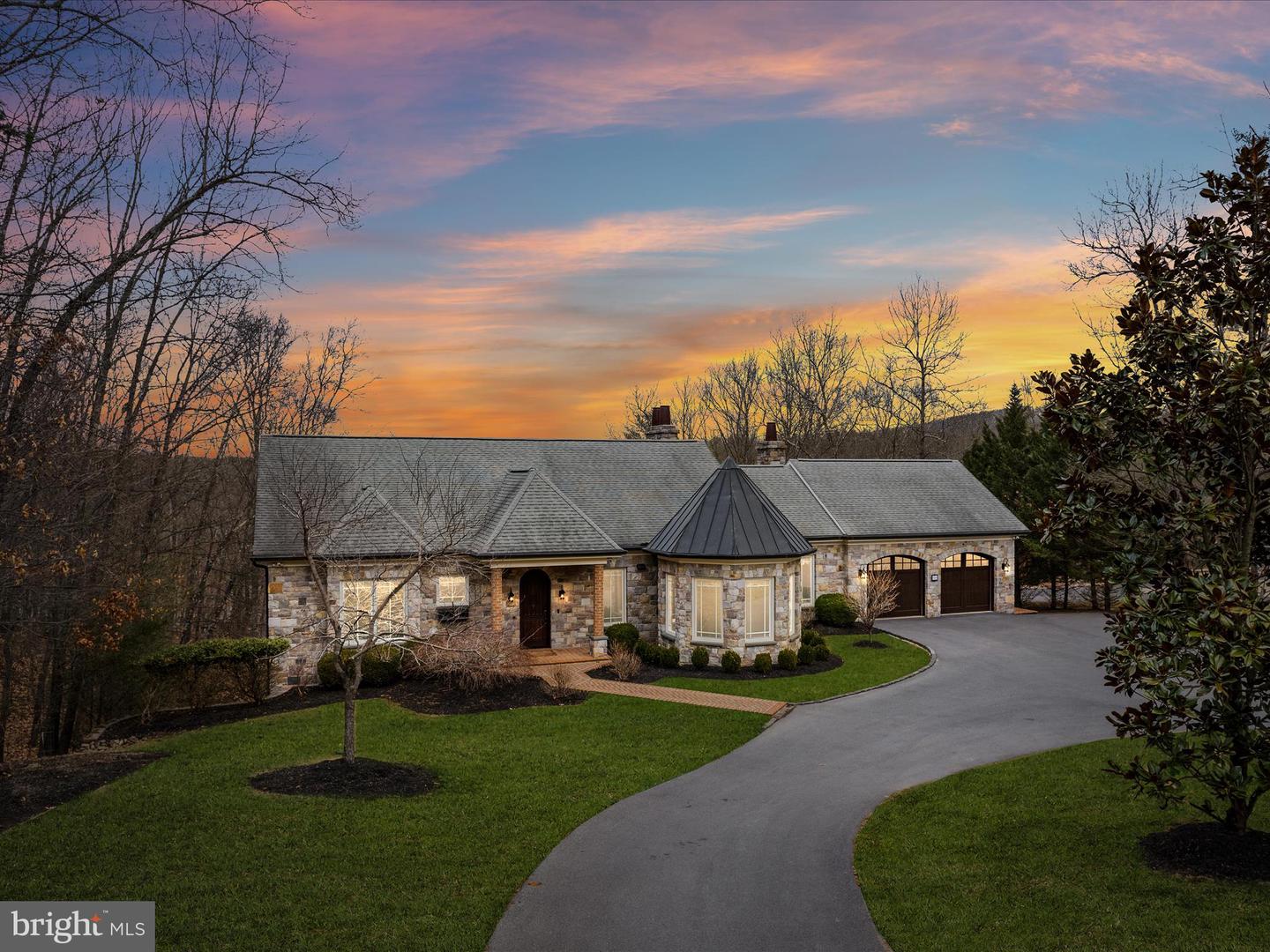 291 LAKE SERENE DR., WINCHESTER, Virginia 22603, 4 Bedrooms Bedrooms, 17 Rooms Rooms,4 BathroomsBathrooms,Residential,For sale,291 LAKE SERENE DR.,VAFV2029994 MLS # VAFV2029994