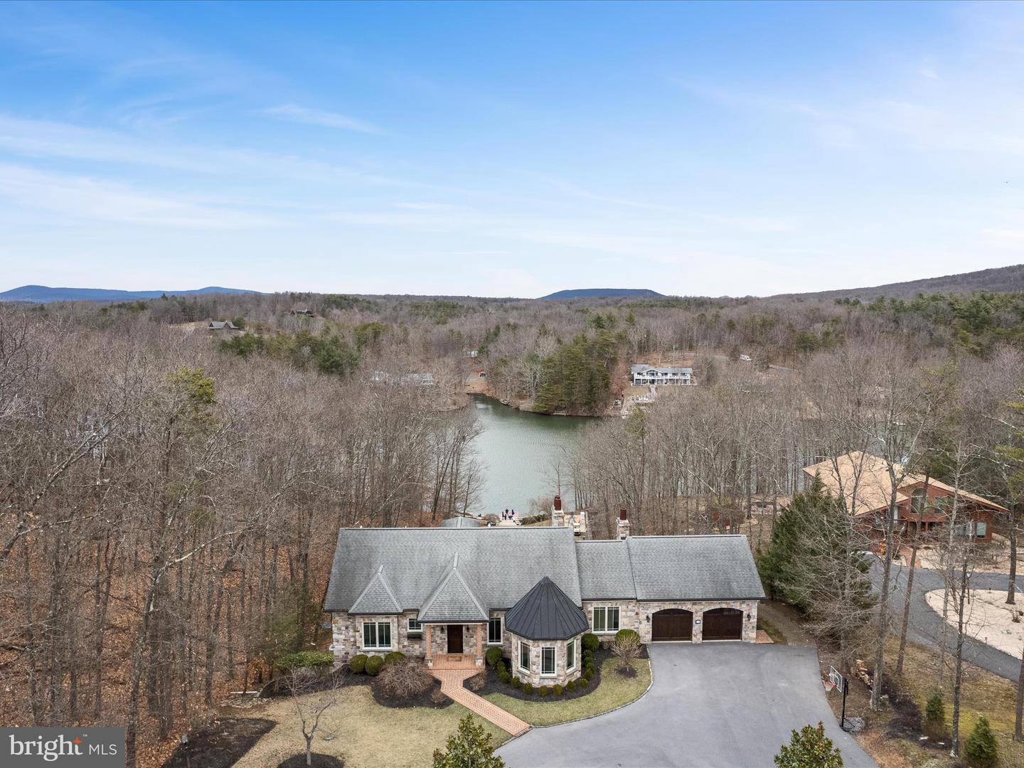 291 LAKE SERENE DR., WINCHESTER, Virginia 22603, 4 Bedrooms Bedrooms, 17 Rooms Rooms,4 BathroomsBathrooms,Residential,For sale,291 LAKE SERENE DR.,VAFV2029994 MLS # VAFV2029994