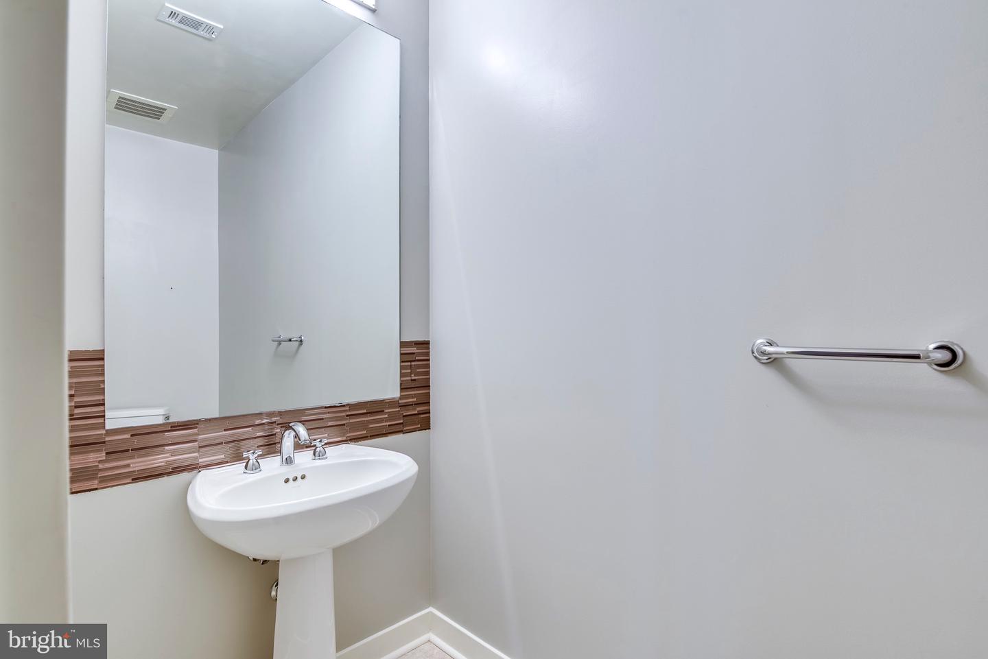 12025 NEW DOMINION PKWY #509, RESTON, Virginia 20190, 1 Bedroom Bedrooms, ,1 BathroomBathrooms,Residential,For sale,12025 NEW DOMINION PKWY #509,VAFX2226524 MLS # VAFX2226524