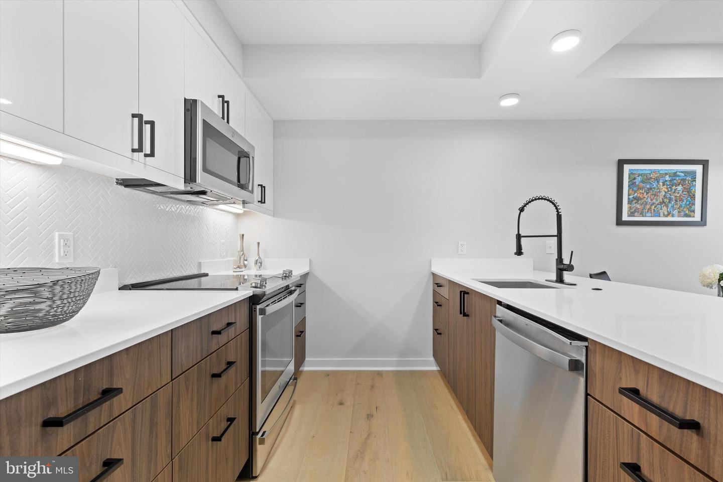 919 12TH ST NE #303, WASHINGTON, District Of Columbia 20002, 2 Bedrooms Bedrooms, ,2 BathroomsBathrooms,Residential,For sale,919 12TH ST NE #303,DCDC2189284 MLS # DCDC2189284