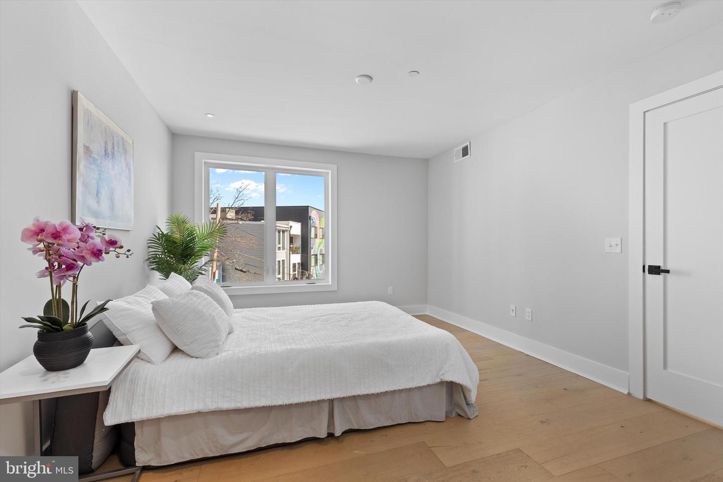 919 12TH ST NE #303, WASHINGTON, District Of Columbia 20002, 2 Bedrooms Bedrooms, ,2 BathroomsBathrooms,Residential,For sale,919 12TH ST NE #303,DCDC2189284 MLS # DCDC2189284