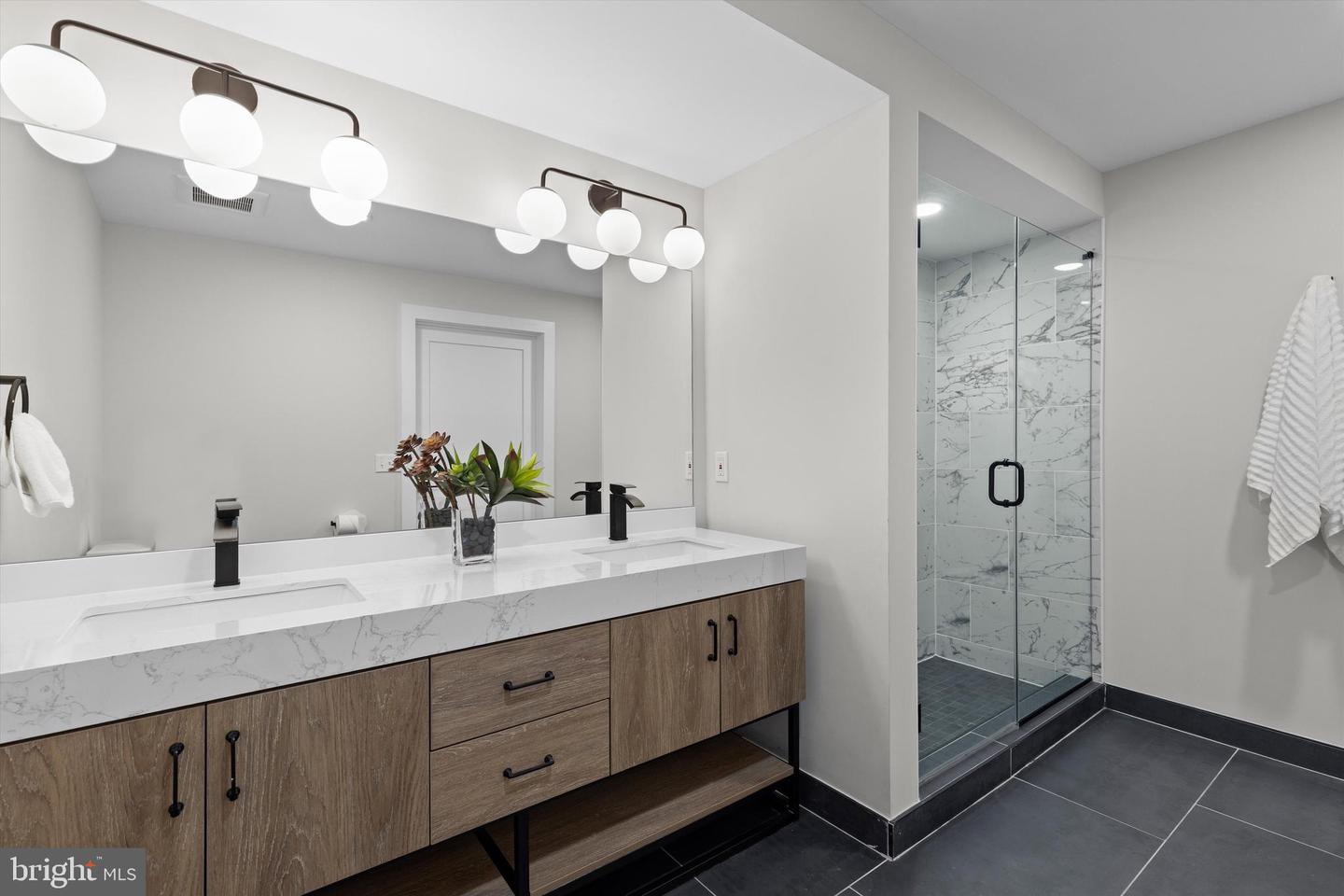 919 12TH ST NE #303, WASHINGTON, District Of Columbia 20002, 2 Bedrooms Bedrooms, ,2 BathroomsBathrooms,Residential,For sale,919 12TH ST NE #303,DCDC2189284 MLS # DCDC2189284