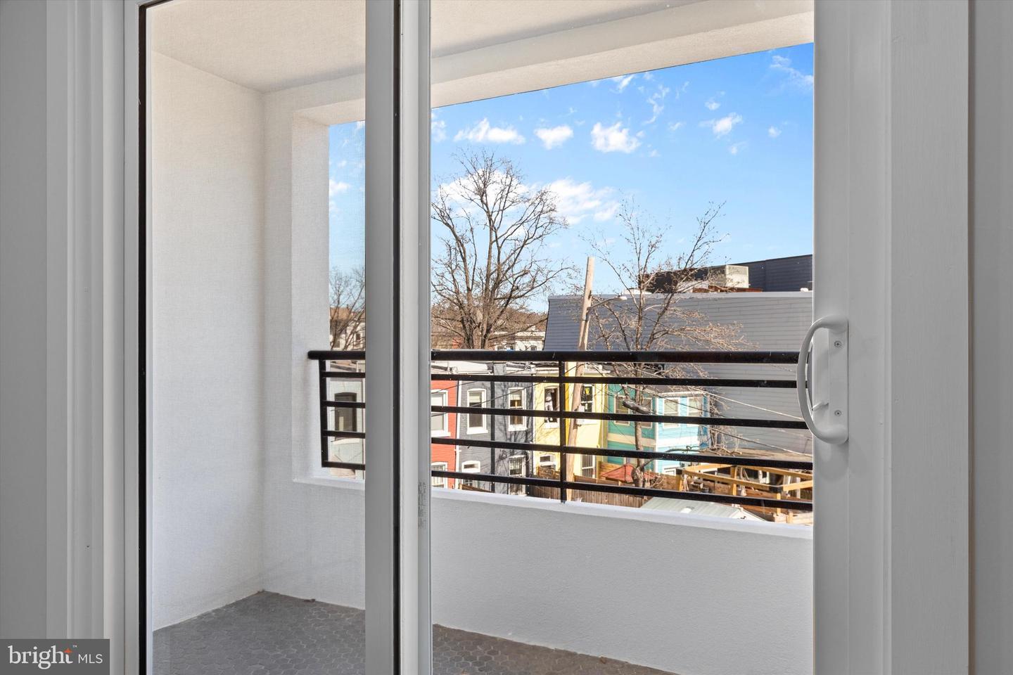 919 12TH ST NE #303, WASHINGTON, District Of Columbia 20002, 2 Bedrooms Bedrooms, ,2 BathroomsBathrooms,Residential,For sale,919 12TH ST NE #303,DCDC2189284 MLS # DCDC2189284