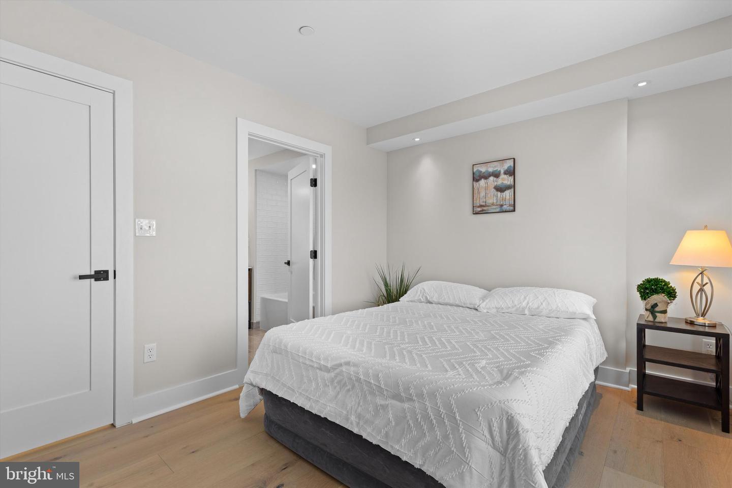919 12TH ST NE #304, WASHINGTON, District Of Columbia 20002, 1 Bedroom Bedrooms, ,1 BathroomBathrooms,Residential,For sale,919 12TH ST NE #304,DCDC2189288 MLS # DCDC2189288