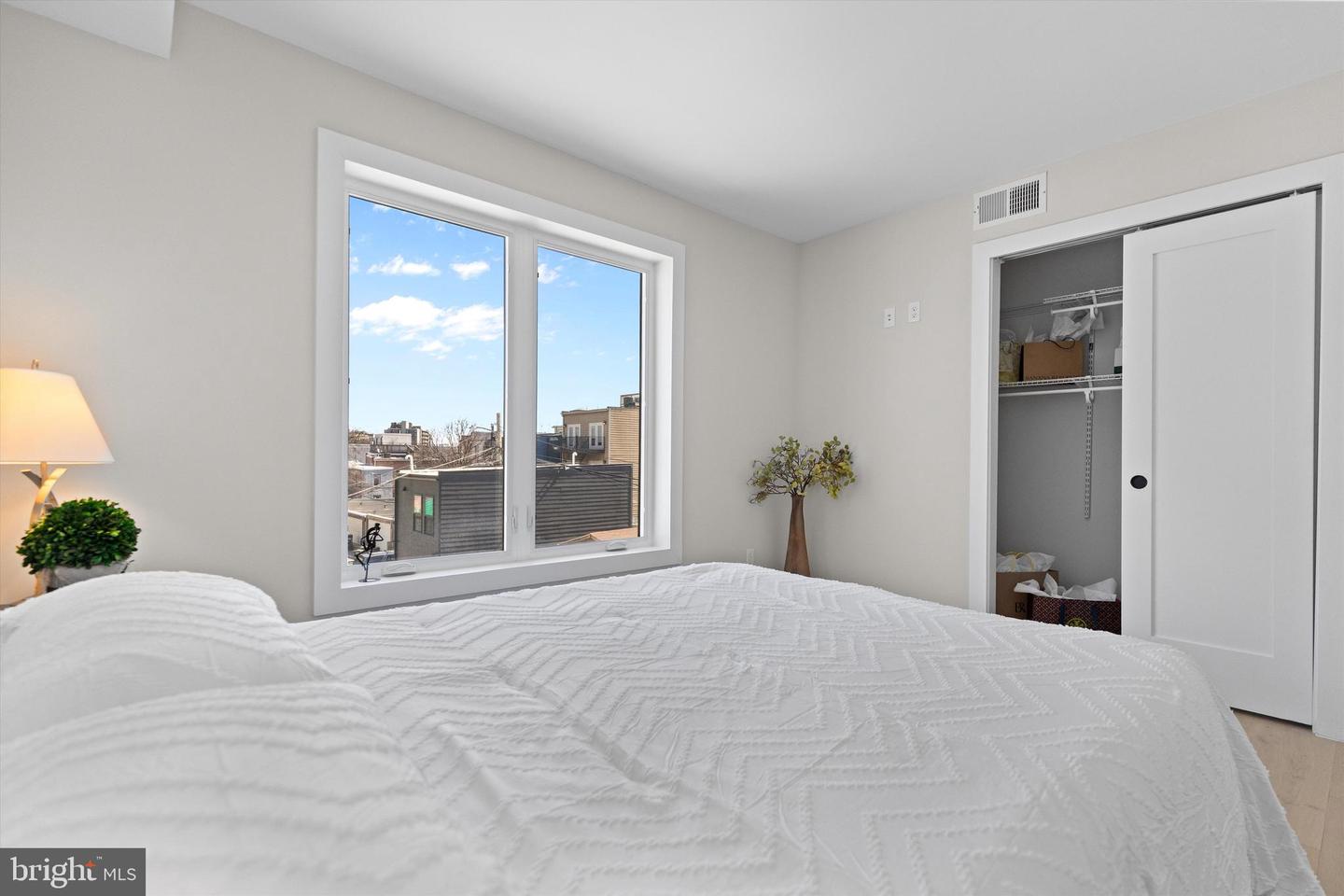 919 12TH ST NE #304, WASHINGTON, District Of Columbia 20002, 1 Bedroom Bedrooms, ,1 BathroomBathrooms,Residential,For sale,919 12TH ST NE #304,DCDC2189288 MLS # DCDC2189288