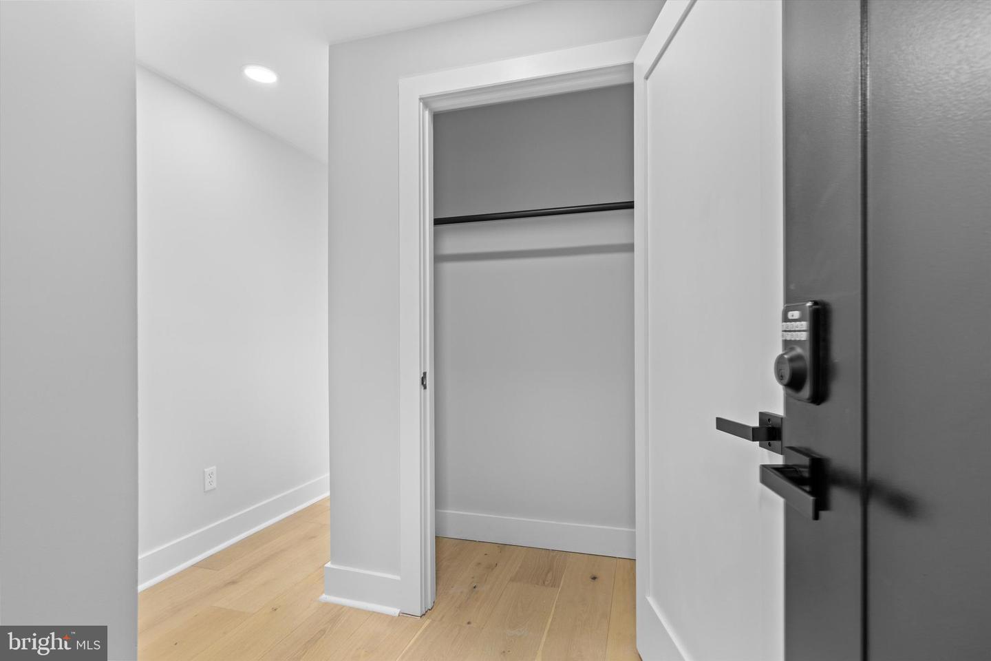 919 12TH ST NE #304, WASHINGTON, District Of Columbia 20002, 1 Bedroom Bedrooms, ,1 BathroomBathrooms,Residential,For sale,919 12TH ST NE #304,DCDC2189288 MLS # DCDC2189288