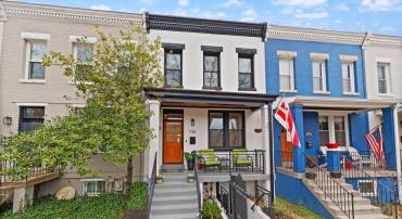 738 13TH ST SE, WASHINGTON, District Of Columbia 20003, 4 Bedrooms Bedrooms, ,3 BathroomsBathrooms,Residential,For sale,738 13TH ST SE,DCDC2189336 MLS # DCDC2189336