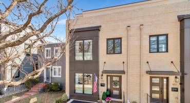 603 N ALFRED ST, ALEXANDRIA, Virginia 22314, 4 Bedrooms Bedrooms, ,4 BathroomsBathrooms,Residential,For sale,603 N ALFRED ST,VAAX2042640 MLS # VAAX2042640