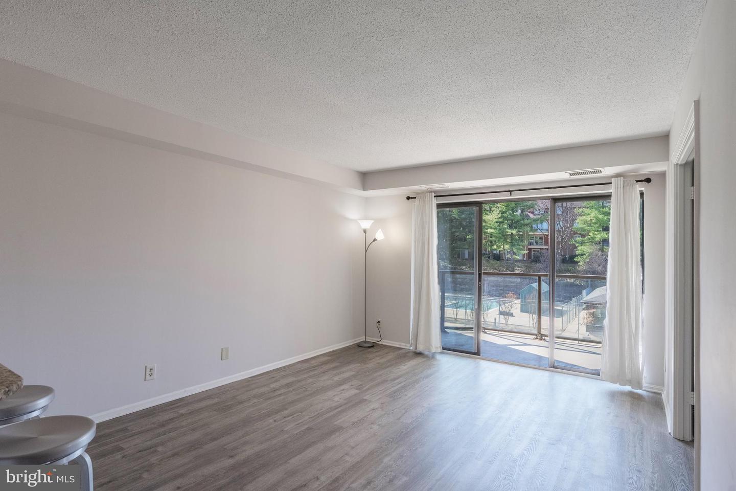 2100 LANGSTON BLVD #428, ARLINGTON, Virginia 22201, 2 Bedrooms Bedrooms, ,1 BathroomBathrooms,Residential,For sale,2100 LANGSTON BLVD #428,VAAR2052288 MLS # VAAR2052288