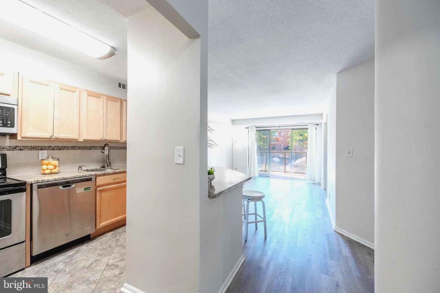 2100 LANGSTON BLVD #428, ARLINGTON, Virginia 22201, 2 Bedrooms Bedrooms, ,1 BathroomBathrooms,Residential,For sale,2100 LANGSTON BLVD #428,VAAR2052288 MLS # VAAR2052288