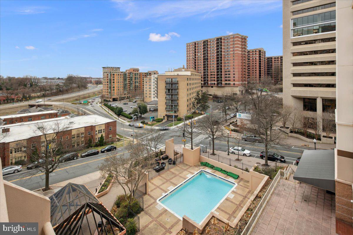 1301 N COURTHOUSE RD #703, ARLINGTON, Virginia 22201, 2 Bedrooms Bedrooms, 7 Rooms Rooms,1 BathroomBathrooms,Residential,For sale,1301 N COURTHOUSE RD #703,VAAR2053424 MLS # VAAR2053424