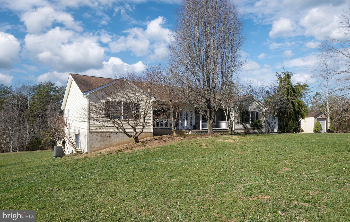 4291 DYES LN, BEALETON, Virginia 22712, 3 Bedrooms Bedrooms, ,2 BathroomsBathrooms,Residential,For sale,4291 DYES LN,VAFQ2015424 MLS # VAFQ2015424