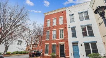 906 3RD PL SE, WASHINGTON, District Of Columbia 20003, 4 Bedrooms Bedrooms, ,3 BathroomsBathrooms,Residential,For sale,906 3RD PL SE,DCDC2187398 MLS # DCDC2187398