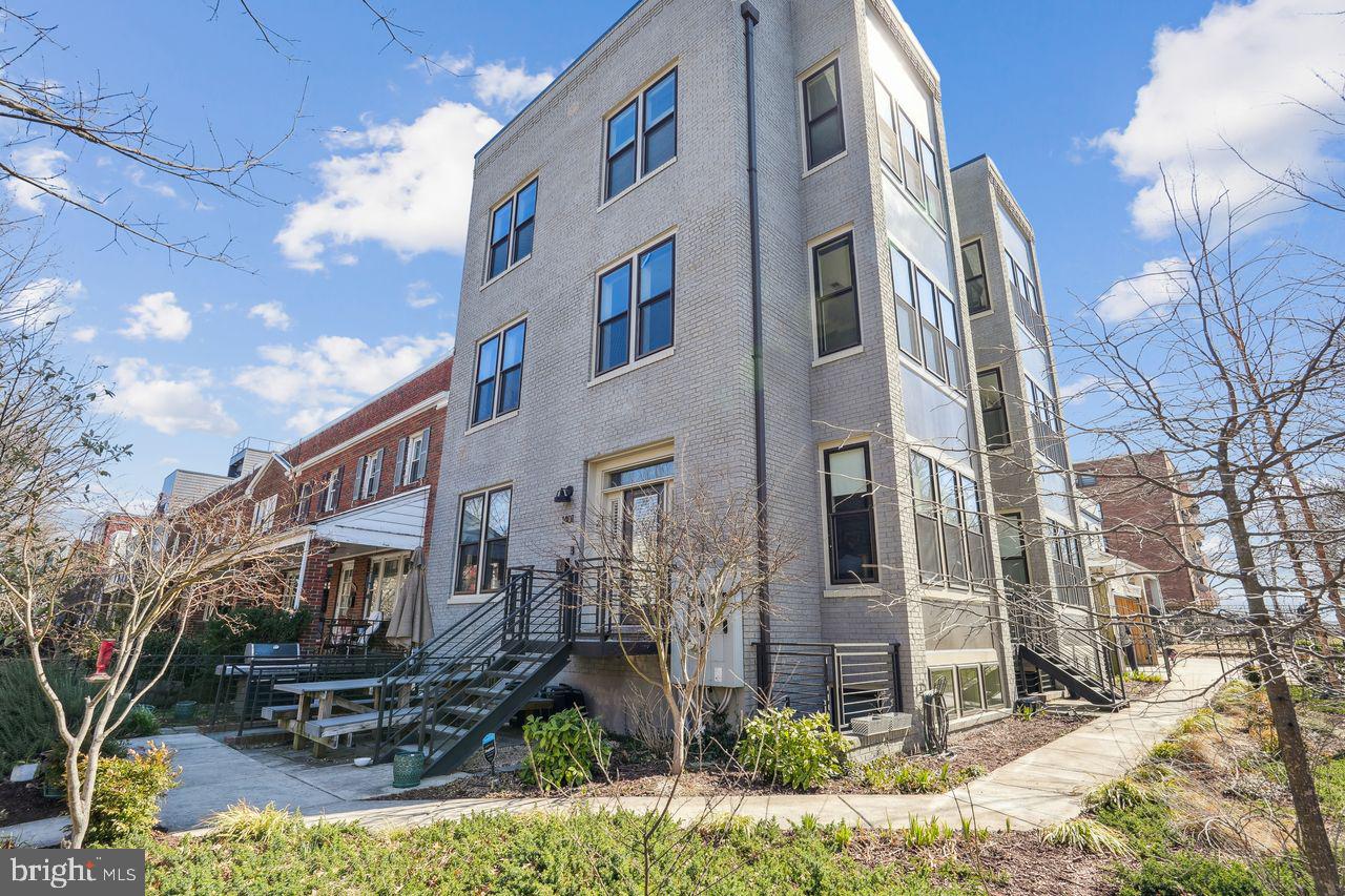 1401 K ST SE #1, WASHINGTON, District Of Columbia 20003, 2 Bedrooms Bedrooms, ,2 BathroomsBathrooms,Residential,For sale,1401 K ST SE #1,DCDC2188246 MLS # DCDC2188246