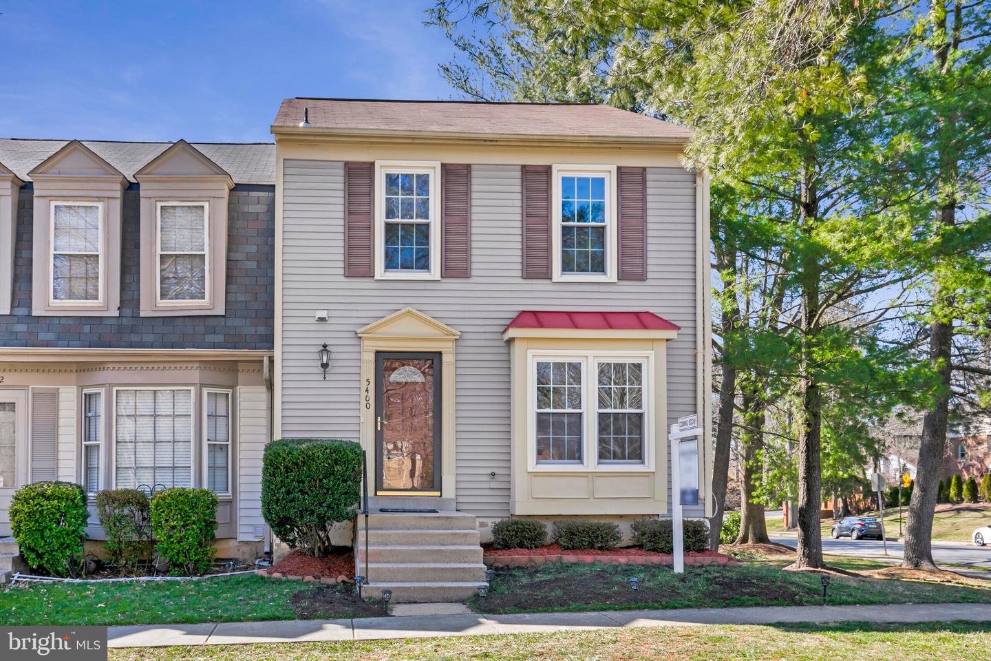 5400 NEW LONDON PARK DR, FAIRFAX, Virginia 22032, 3 Bedrooms Bedrooms, ,3 BathroomsBathrooms,Residential,For sale,5400 NEW LONDON PARK DR,VAFX2225800 MLS # VAFX2225800