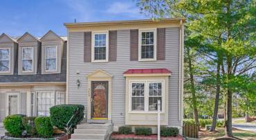 5400 NEW LONDON PARK DR, FAIRFAX, Virginia 22032, 3 Bedrooms Bedrooms, ,3 BathroomsBathrooms,Residential,For sale,5400 NEW LONDON PARK DR,VAFX2225800 MLS # VAFX2225800