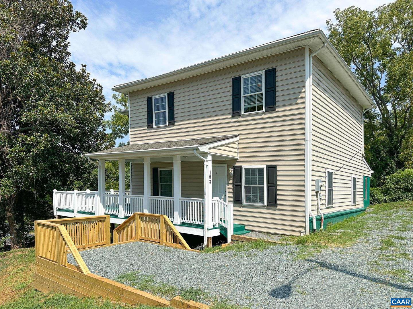 103 LINDEN ST, CHARLOTTESVILLE, Virginia 22902, 4 Bedrooms Bedrooms, ,3 BathroomsBathrooms,Residential,For sale,103 LINDEN ST,661707 MLS # 661707