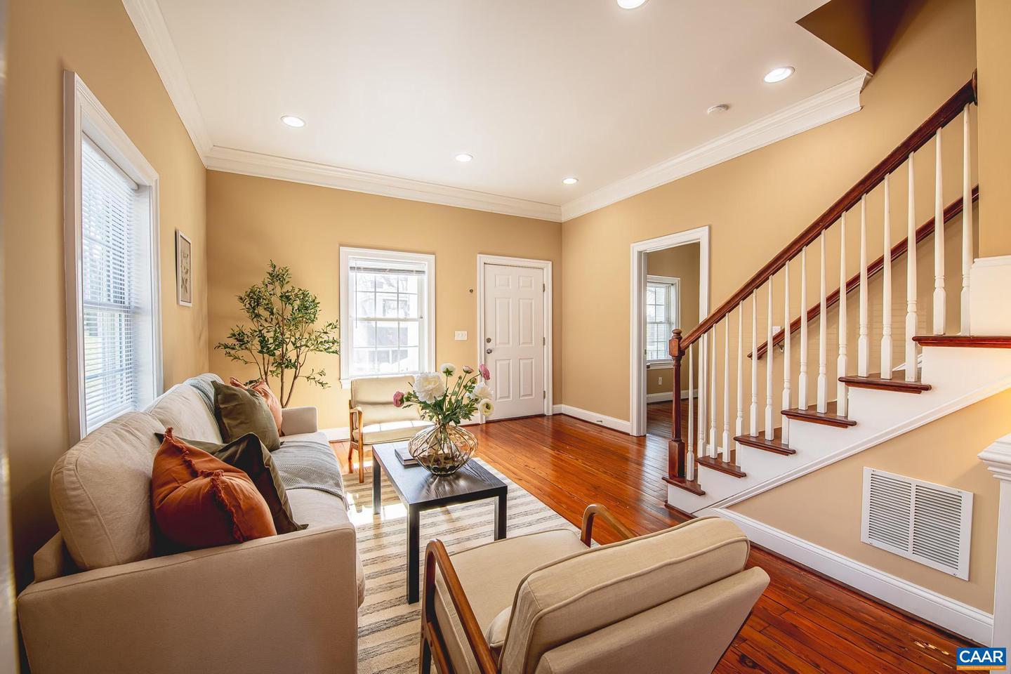 103 LINDEN ST, CHARLOTTESVILLE, Virginia 22902, 4 Bedrooms Bedrooms, ,3 BathroomsBathrooms,Residential,For sale,103 LINDEN ST,661707 MLS # 661707