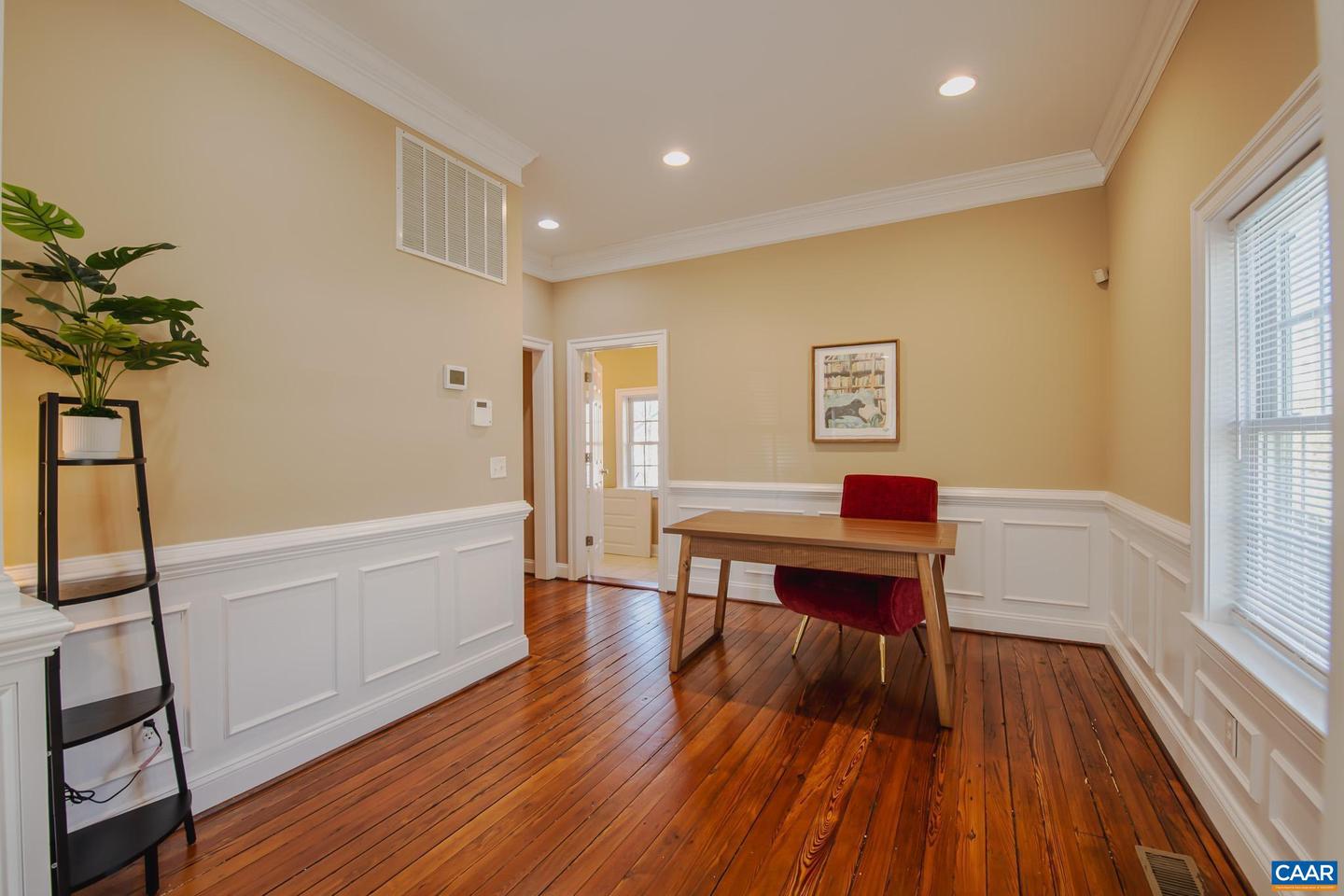 103 LINDEN ST, CHARLOTTESVILLE, Virginia 22902, 4 Bedrooms Bedrooms, ,3 BathroomsBathrooms,Residential,For sale,103 LINDEN ST,661707 MLS # 661707