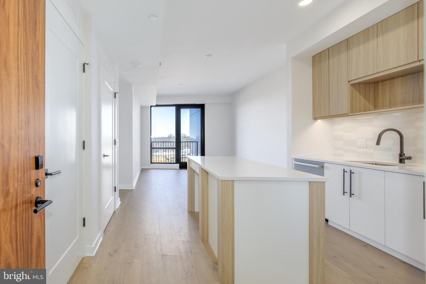 255 W. FALLS STATION BLVD #308, FALLS CHURCH, Virginia 22046, 1 Bedroom Bedrooms, ,1 BathroomBathrooms,Residential,For sale,255 W. FALLS STATION BLVD #308,VAFA2002812 MLS # VAFA2002812