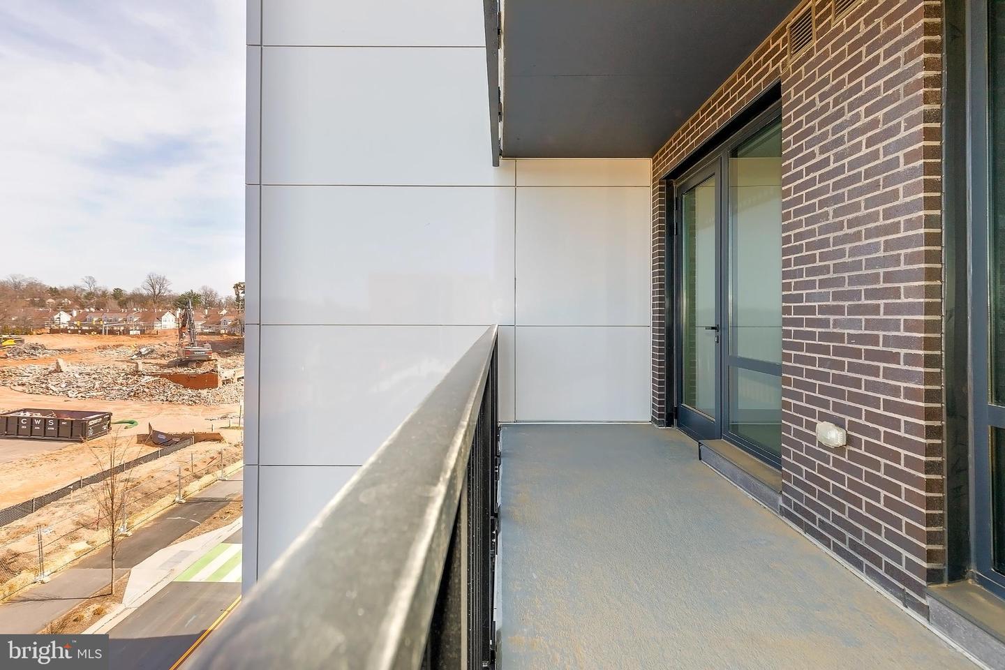 255 W. FALLS STATION BLVD #308, FALLS CHURCH, Virginia 22046, 1 Bedroom Bedrooms, ,1 BathroomBathrooms,Residential,For sale,255 W. FALLS STATION BLVD #308,VAFA2002812 MLS # VAFA2002812