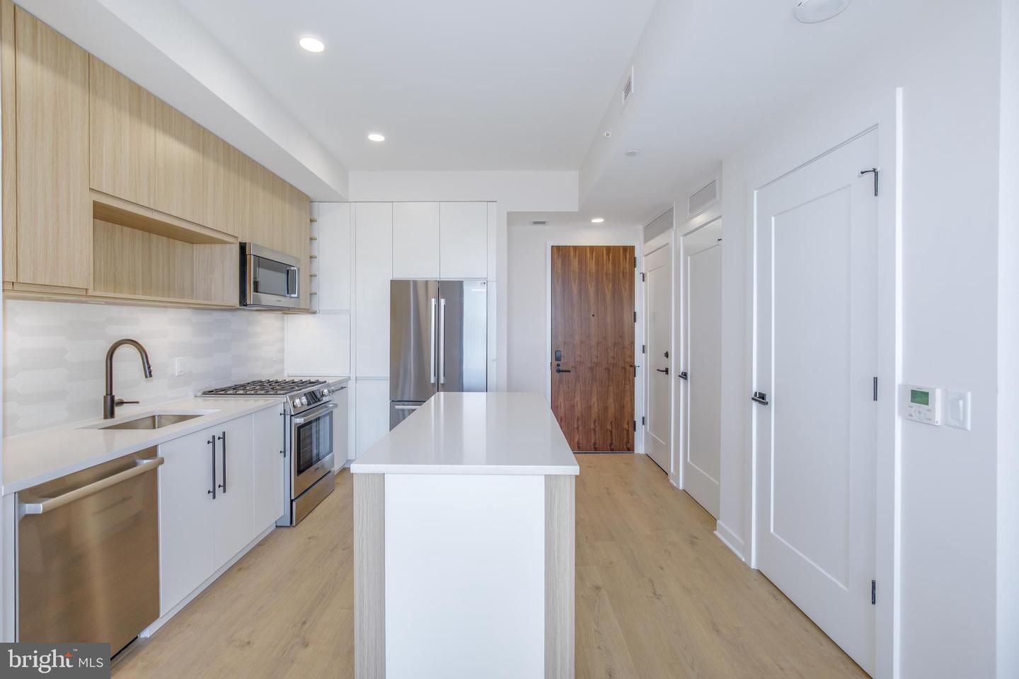 255 W. FALLS STATION BLVD #308, FALLS CHURCH, Virginia 22046, 1 Bedroom Bedrooms, ,1 BathroomBathrooms,Residential,For sale,255 W. FALLS STATION BLVD #308,VAFA2002812 MLS # VAFA2002812