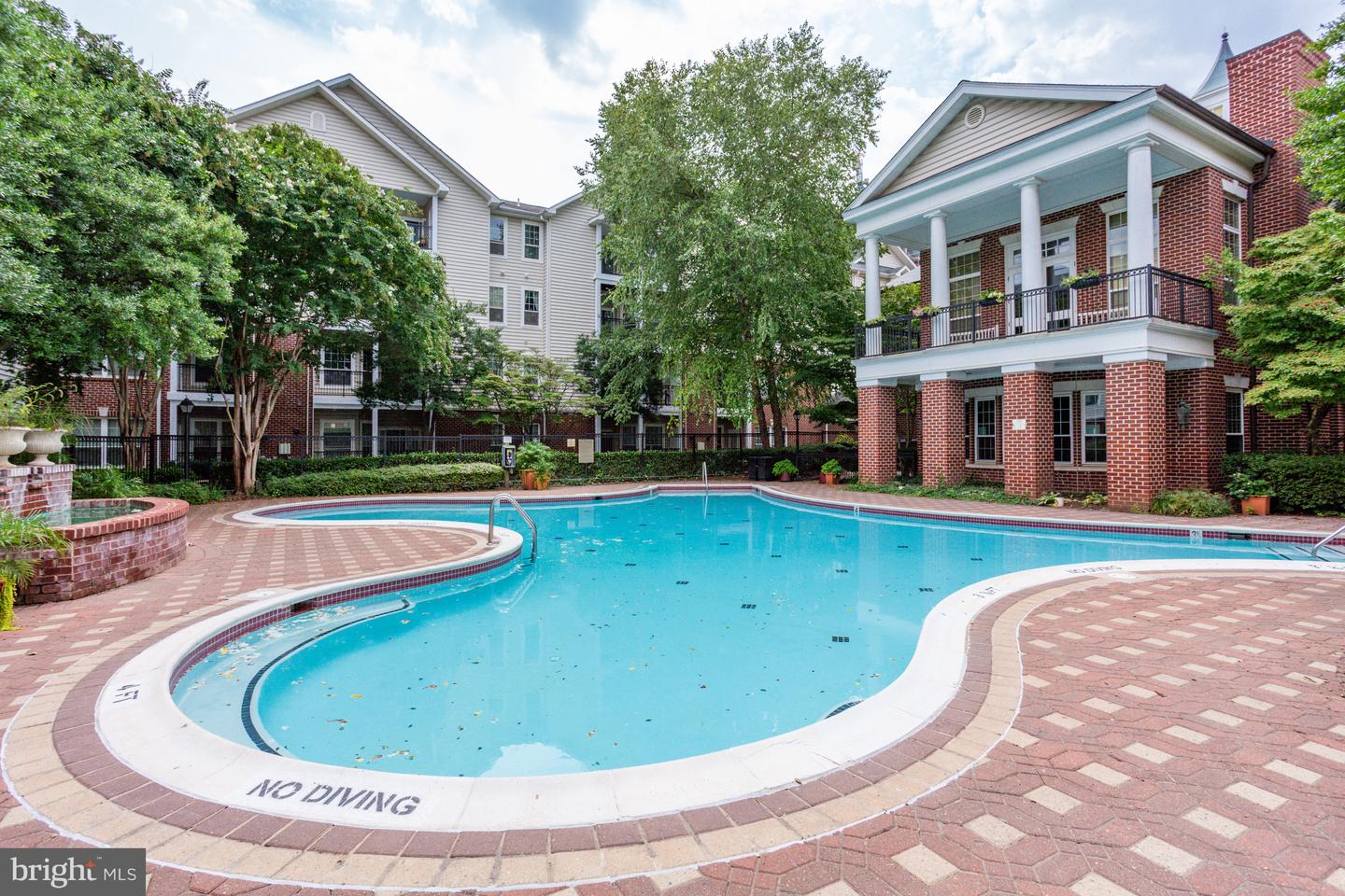 1591 SPRING GATE DR #3407, MCLEAN, Virginia 22102, 1 Bedroom Bedrooms, ,1 BathroomBathrooms,Residential,For sale,1591 SPRING GATE DR #3407,VAFX2226946 MLS # VAFX2226946