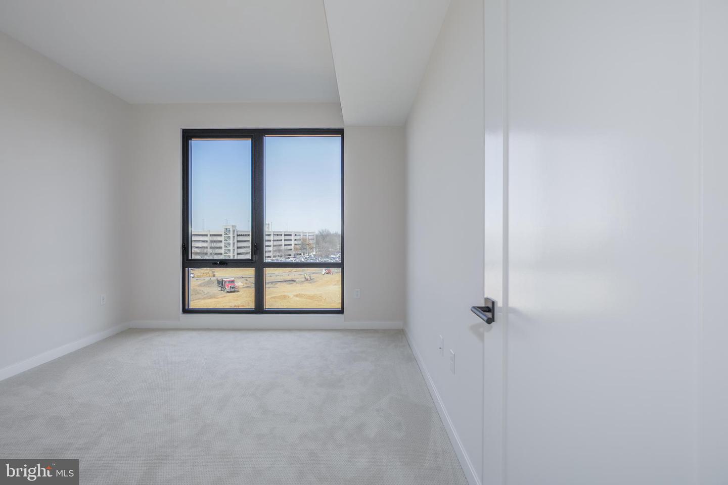 255 W. FALLS STATION BLVD #311, FALLS CHURCH, Virginia 22046, 2 Bedrooms Bedrooms, ,2 BathroomsBathrooms,Residential,For sale,255 W. FALLS STATION BLVD #311,VAFA2002816 MLS # VAFA2002816