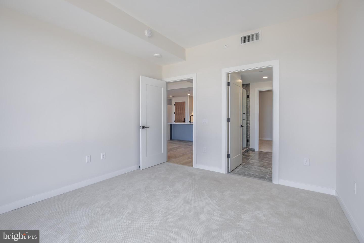 255 W. FALLS STATION BLVD #311, FALLS CHURCH, Virginia 22046, 2 Bedrooms Bedrooms, ,2 BathroomsBathrooms,Residential,For sale,255 W. FALLS STATION BLVD #311,VAFA2002816 MLS # VAFA2002816