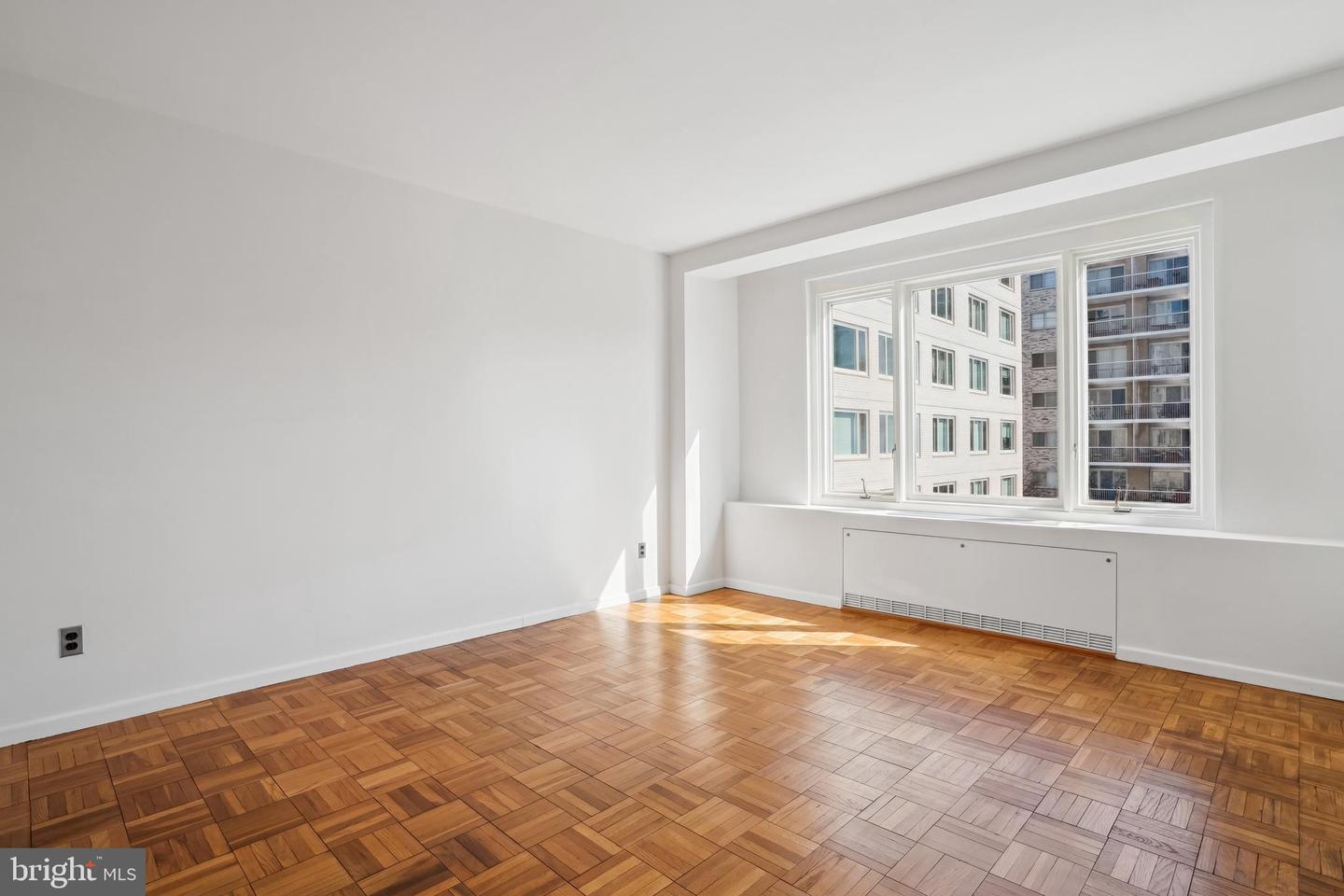 2475 VIRGINIA AVE NW #618, WASHINGTON, District Of Columbia 20037, 1 Bedroom Bedrooms, ,1 BathroomBathrooms,Residential,For sale,2475 VIRGINIA AVE NW #618,DCDC2189712 MLS # DCDC2189712