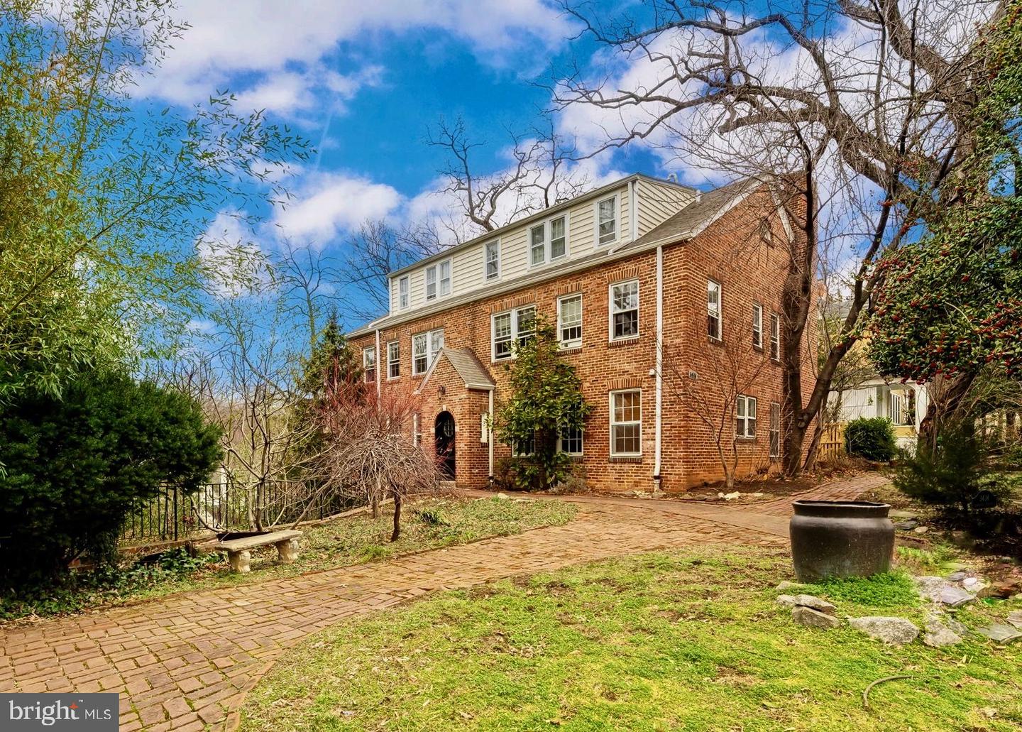 3434 OAKWOOD TER NW, WASHINGTON, District Of Columbia 20010, 5 Bedrooms Bedrooms, ,4 BathroomsBathrooms,Residential,For sale,3434 OAKWOOD TER NW,DCDC2190002 MLS # DCDC2190002