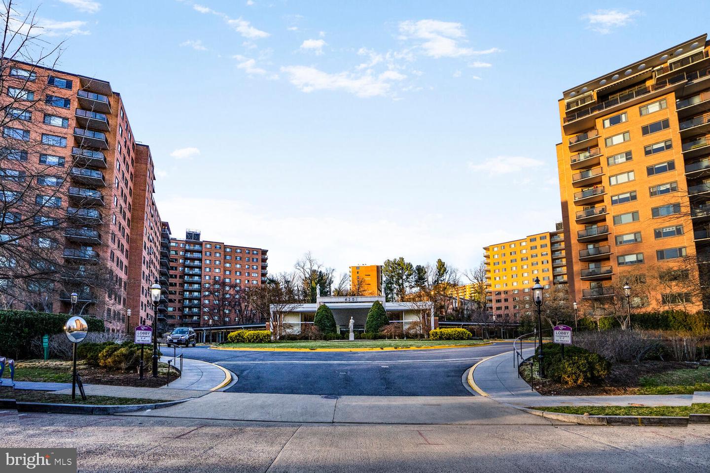 4201 CATHEDRAL AVE NW #1014E, WASHINGTON, District Of Columbia 20016, 3 Bedrooms Bedrooms, ,2 BathroomsBathrooms,Residential,For sale,4201 CATHEDRAL AVE NW #1014E,DCDC2190018 MLS # DCDC2190018