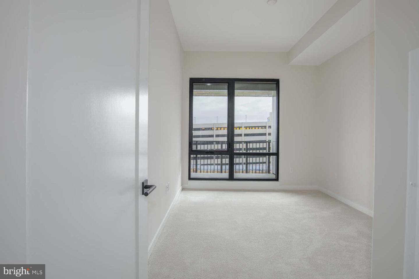 255 W. FALLS STATION BLVD #405, FALLS CHURCH, Virginia 22046, 2 Bedrooms Bedrooms, ,2 BathroomsBathrooms,Residential,For sale,255 W. FALLS STATION BLVD #405,VAFA2002822 MLS # VAFA2002822