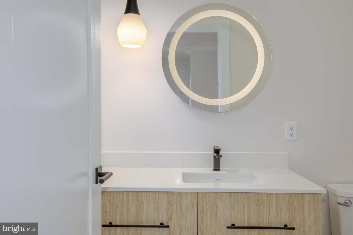 255 W. FALLS STATION BLVD #405, FALLS CHURCH, Virginia 22046, 2 Bedrooms Bedrooms, ,2 BathroomsBathrooms,Residential,For sale,255 W. FALLS STATION BLVD #405,VAFA2002822 MLS # VAFA2002822