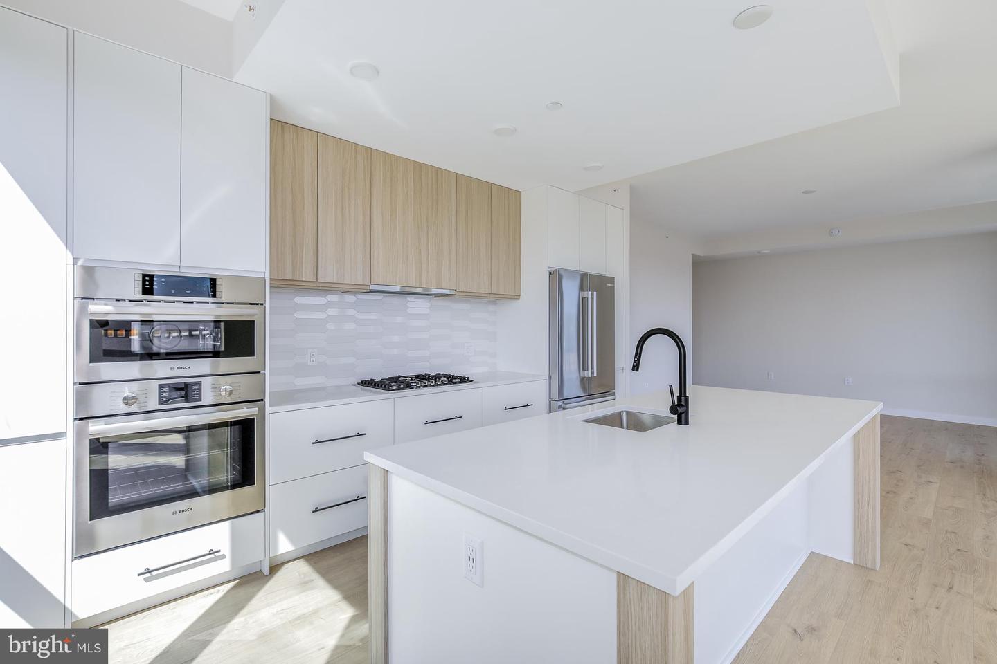 255 W. FALLS STATION BLVD #501, FALLS CHURCH, Virginia 22046, 3 Bedrooms Bedrooms, ,2 BathroomsBathrooms,Residential,For sale,255 W. FALLS STATION BLVD #501,VAFA2002830 MLS # VAFA2002830