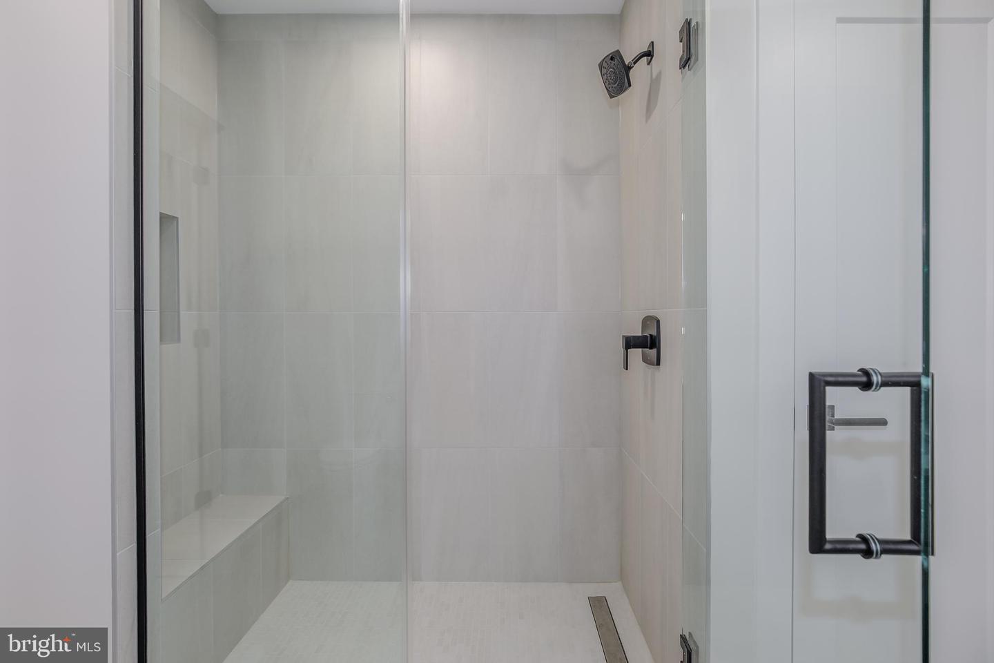 255 W. FALLS STATION BLVD #501, FALLS CHURCH, Virginia 22046, 3 Bedrooms Bedrooms, ,2 BathroomsBathrooms,Residential,For sale,255 W. FALLS STATION BLVD #501,VAFA2002830 MLS # VAFA2002830
