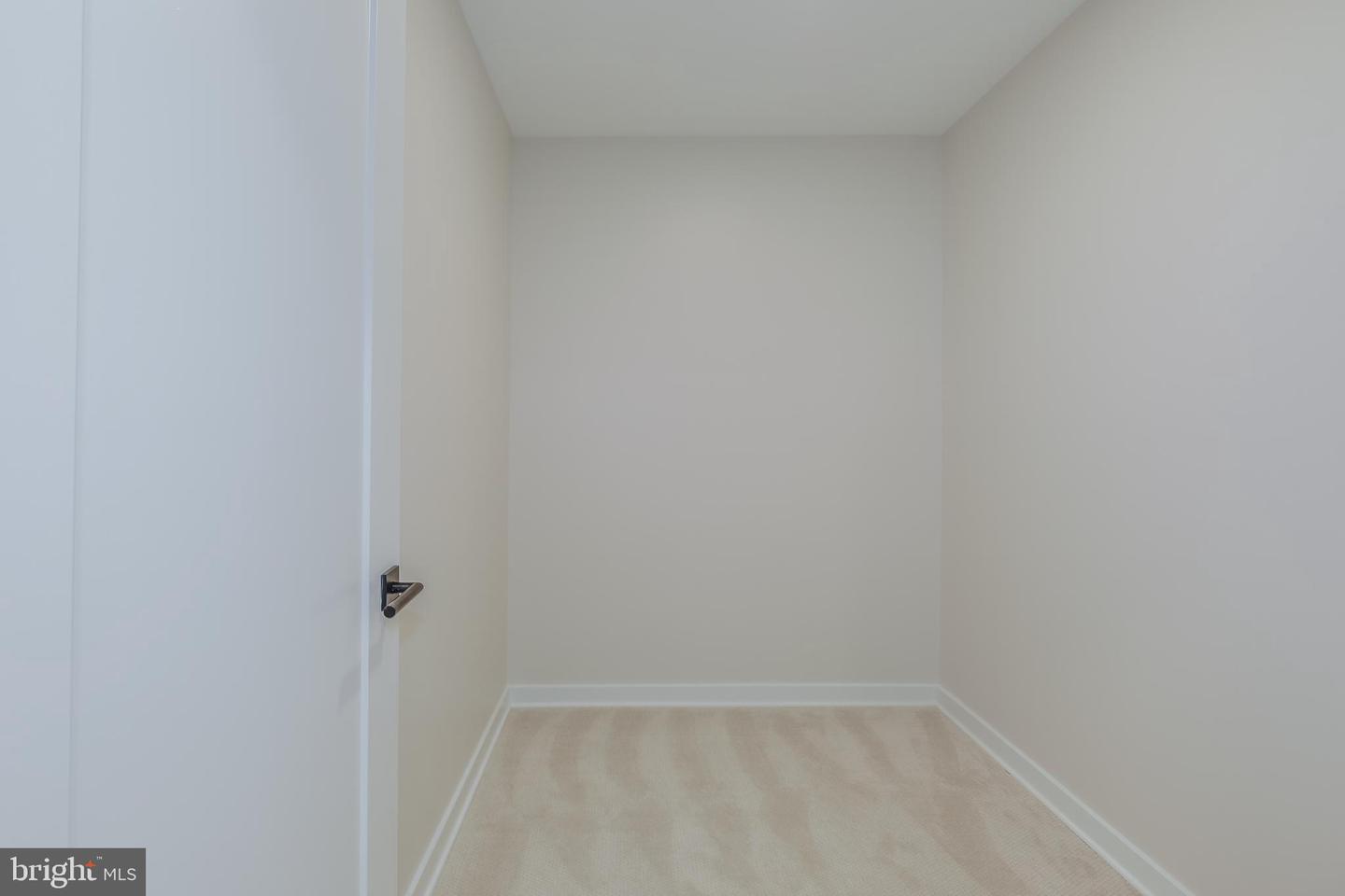 255 W. FALLS STATION BLVD #501, FALLS CHURCH, Virginia 22046, 3 Bedrooms Bedrooms, ,2 BathroomsBathrooms,Residential,For sale,255 W. FALLS STATION BLVD #501,VAFA2002830 MLS # VAFA2002830