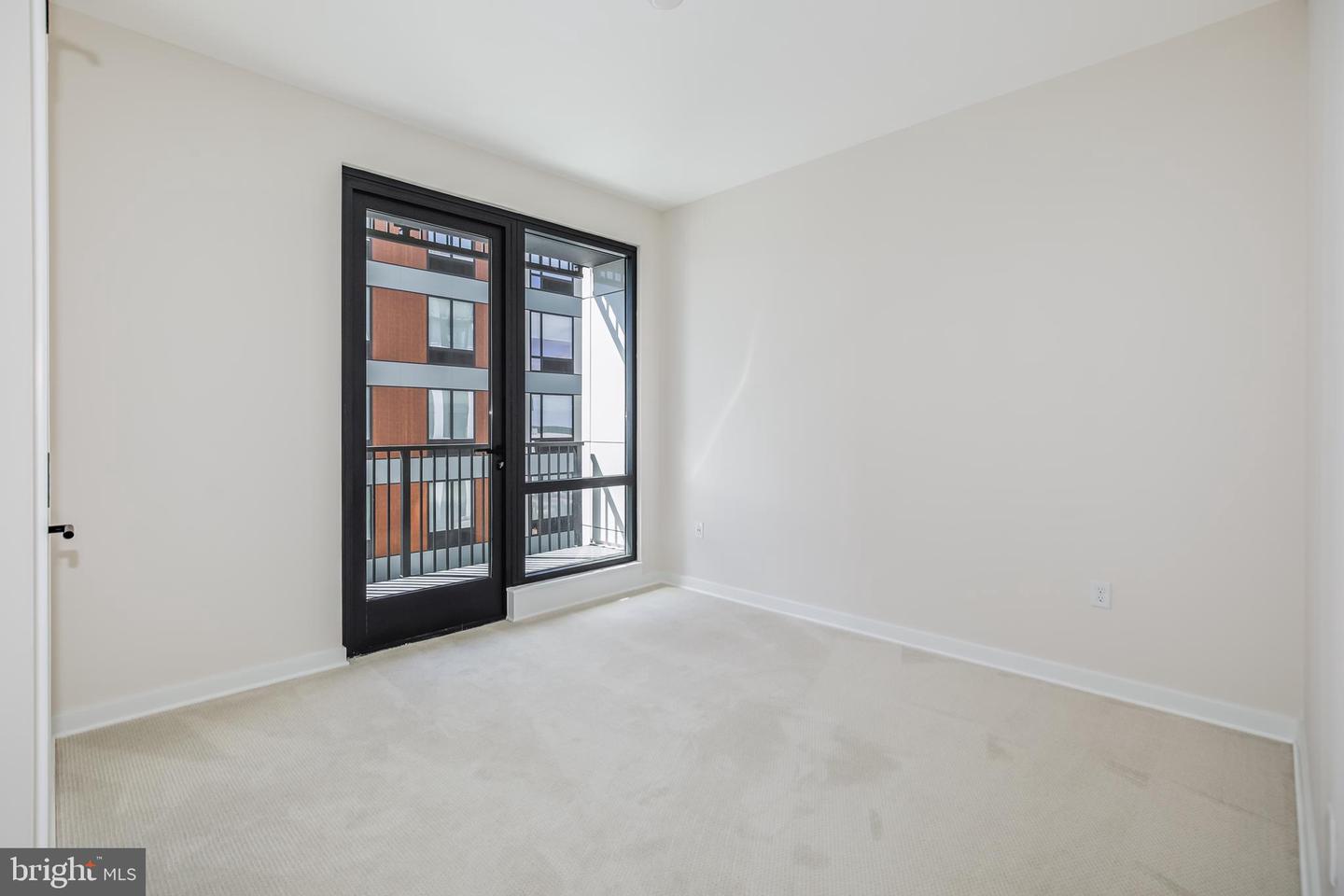 255 W. FALLS STATION BLVD #501, FALLS CHURCH, Virginia 22046, 3 Bedrooms Bedrooms, ,2 BathroomsBathrooms,Residential,For sale,255 W. FALLS STATION BLVD #501,VAFA2002830 MLS # VAFA2002830