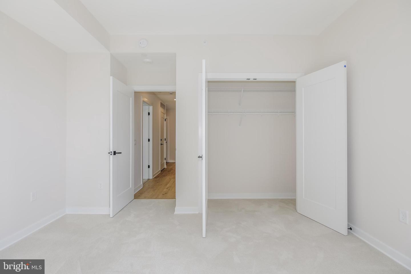 255 W. FALLS STATION BLVD #501, FALLS CHURCH, Virginia 22046, 3 Bedrooms Bedrooms, ,2 BathroomsBathrooms,Residential,For sale,255 W. FALLS STATION BLVD #501,VAFA2002830 MLS # VAFA2002830