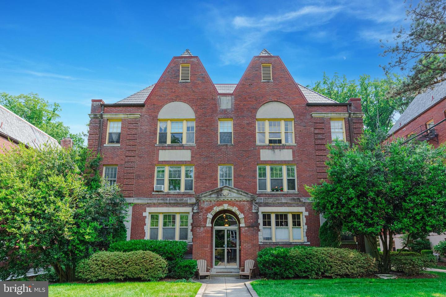 3026 PORTER ST NW #201, WASHINGTON, District Of Columbia 20008, 1 Bedroom Bedrooms, ,1 BathroomBathrooms,Residential,For sale,3026 PORTER ST NW #201,DCDC2189926 MLS # DCDC2189926