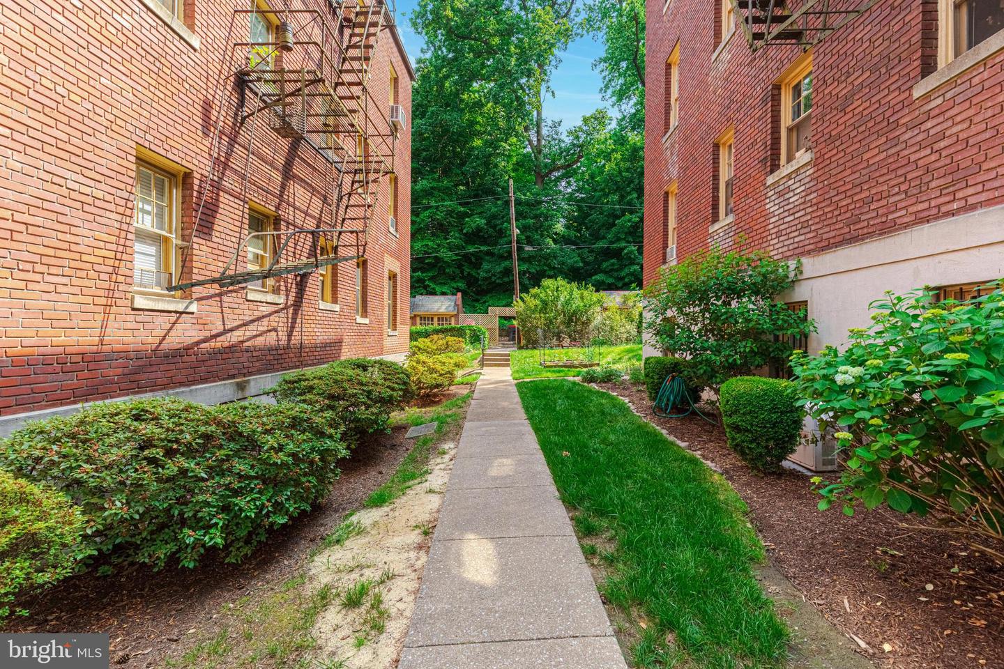 3026 PORTER ST NW #201, WASHINGTON, District Of Columbia 20008, 1 Bedroom Bedrooms, ,1 BathroomBathrooms,Residential,For sale,3026 PORTER ST NW #201,DCDC2189926 MLS # DCDC2189926