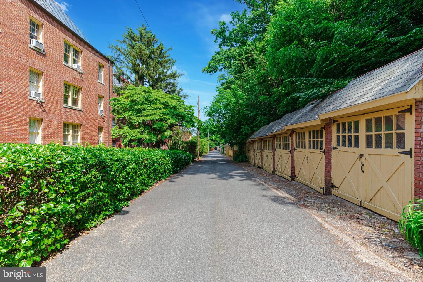 3026 PORTER ST NW #201, WASHINGTON, District Of Columbia 20008, 1 Bedroom Bedrooms, ,1 BathroomBathrooms,Residential,For sale,3026 PORTER ST NW #201,DCDC2189926 MLS # DCDC2189926