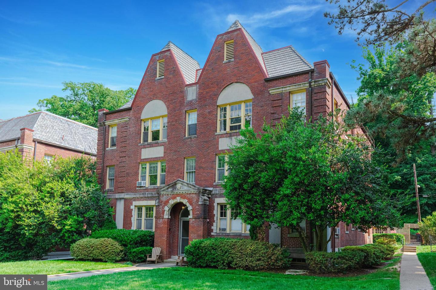 3026 PORTER ST NW #201, WASHINGTON, District Of Columbia 20008, 1 Bedroom Bedrooms, ,1 BathroomBathrooms,Residential,For sale,3026 PORTER ST NW #201,DCDC2189926 MLS # DCDC2189926