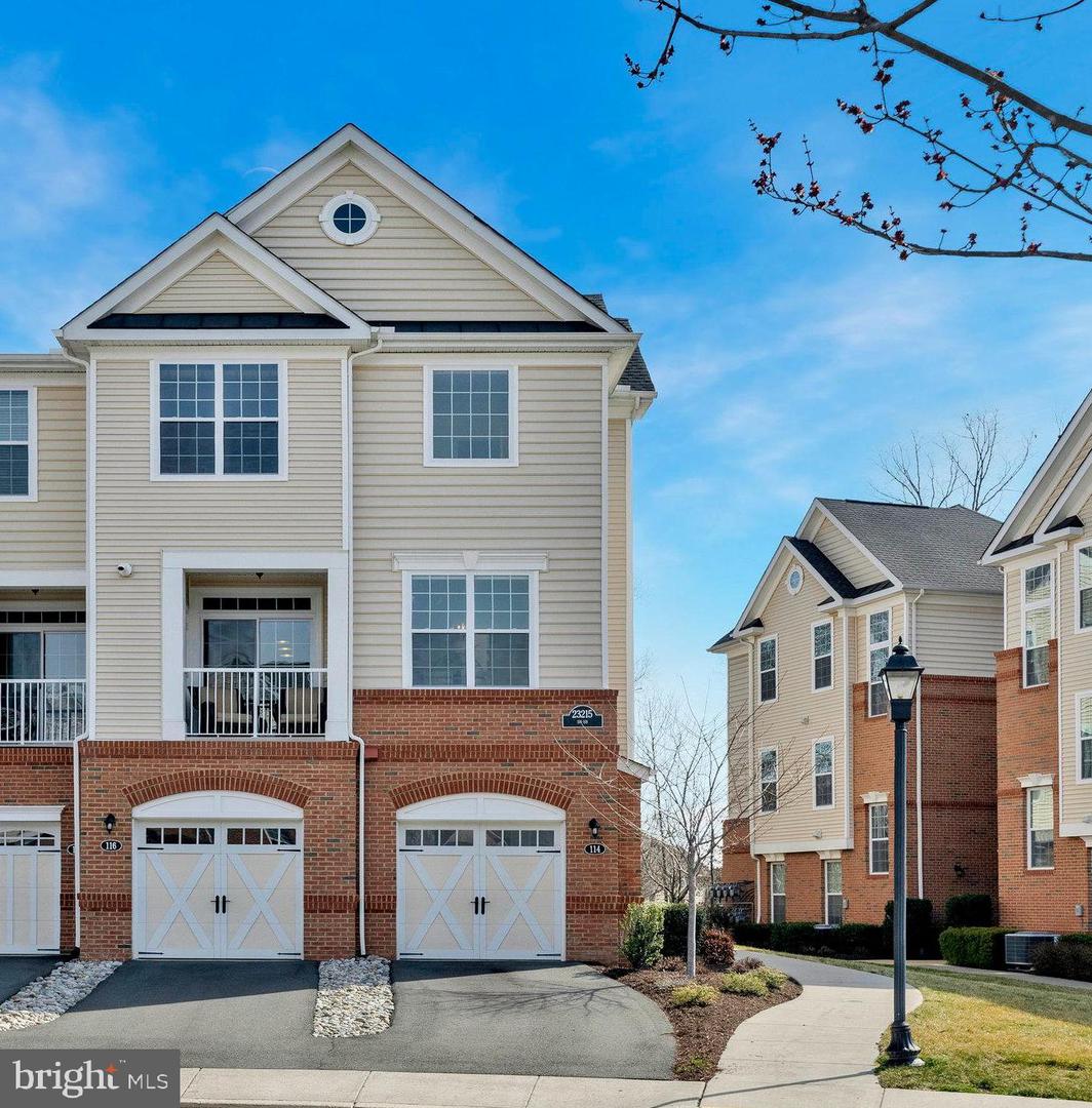 23215 MILLTOWN KNOLL SQ #114, ASHBURN, Virginia 20148, 2 Bedrooms Bedrooms, ,2 BathroomsBathrooms,Residential,For sale,23215 MILLTOWN KNOLL SQ #114,VALO2091058 MLS # VALO2091058