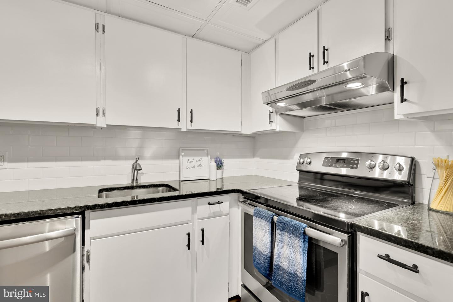 1801 PARK RD NW #2, WASHINGTON, District Of Columbia 20010, 1 Bedroom Bedrooms, ,1 BathroomBathrooms,Residential,For sale,1801 PARK RD NW #2,DCDC2189880 MLS # DCDC2189880
