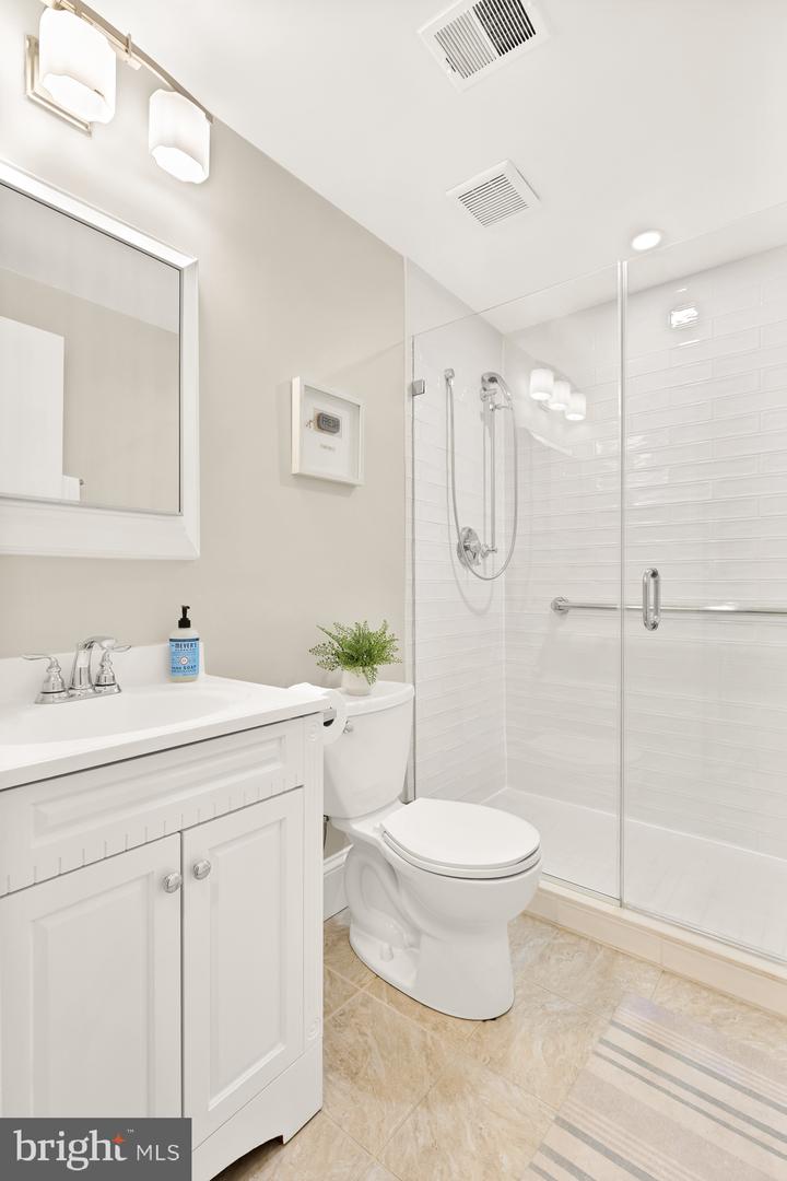 1801 PARK RD NW #2, WASHINGTON, District Of Columbia 20010, 1 Bedroom Bedrooms, ,1 BathroomBathrooms,Residential,For sale,1801 PARK RD NW #2,DCDC2189880 MLS # DCDC2189880