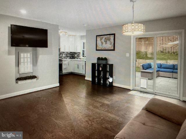 1012 N. GEORGE MASON DR., ARLINGTON, Virginia 22205, 3 Bedrooms Bedrooms, ,2 BathroomsBathrooms,Residential,For sale,1012 N. GEORGE MASON DR.,VAAR2054564 MLS # VAAR2054564