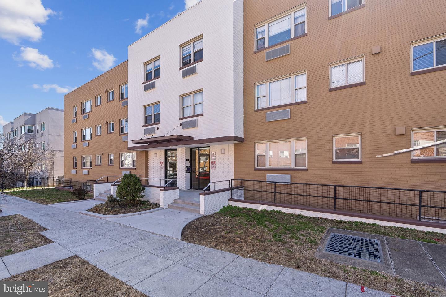 738 LONGFELLOW ST NW #108, WASHINGTON, District Of Columbia 20011, 2 Bedrooms Bedrooms, 2 Rooms Rooms,1 BathroomBathrooms,Residential,For sale,738 LONGFELLOW ST NW #108,DCDC2190072 MLS # DCDC2190072